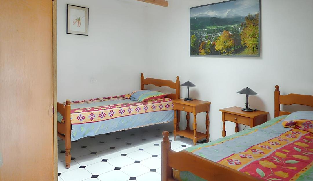 Photo of Bedroom in Meynes