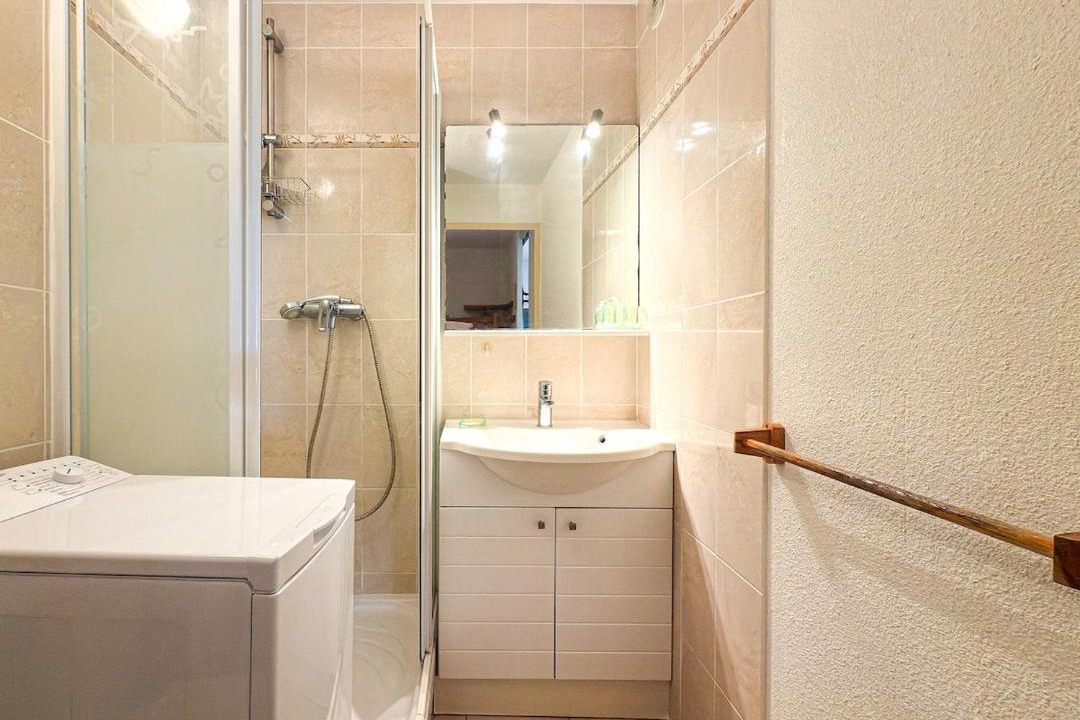 Photo of Bathroom in Miramar