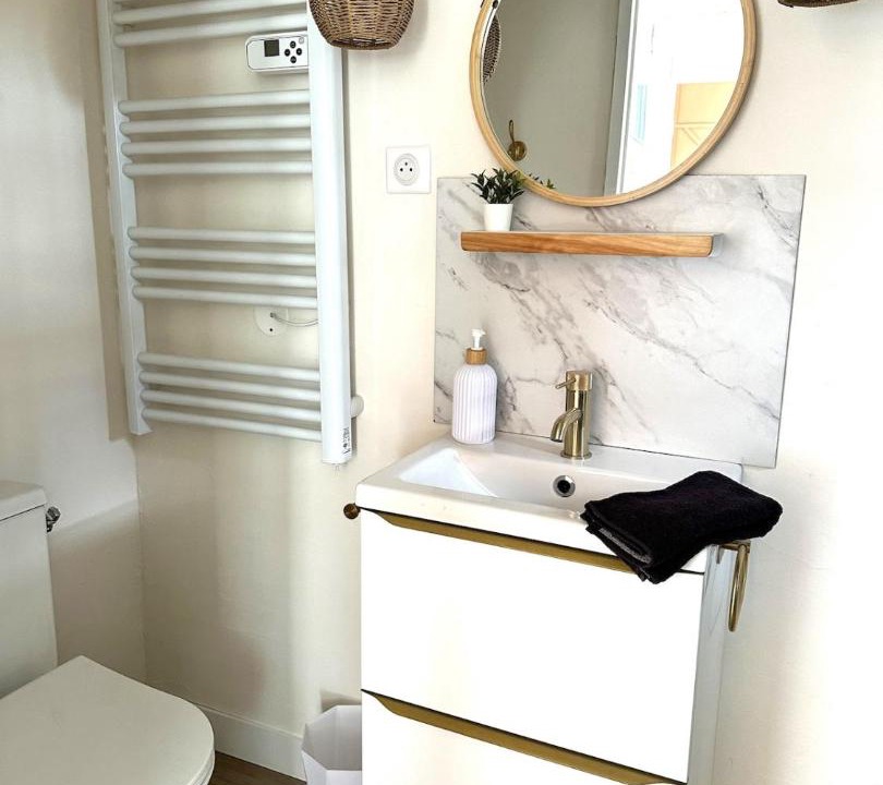 Photo of Bathroom in Caumont-sur-Durance
