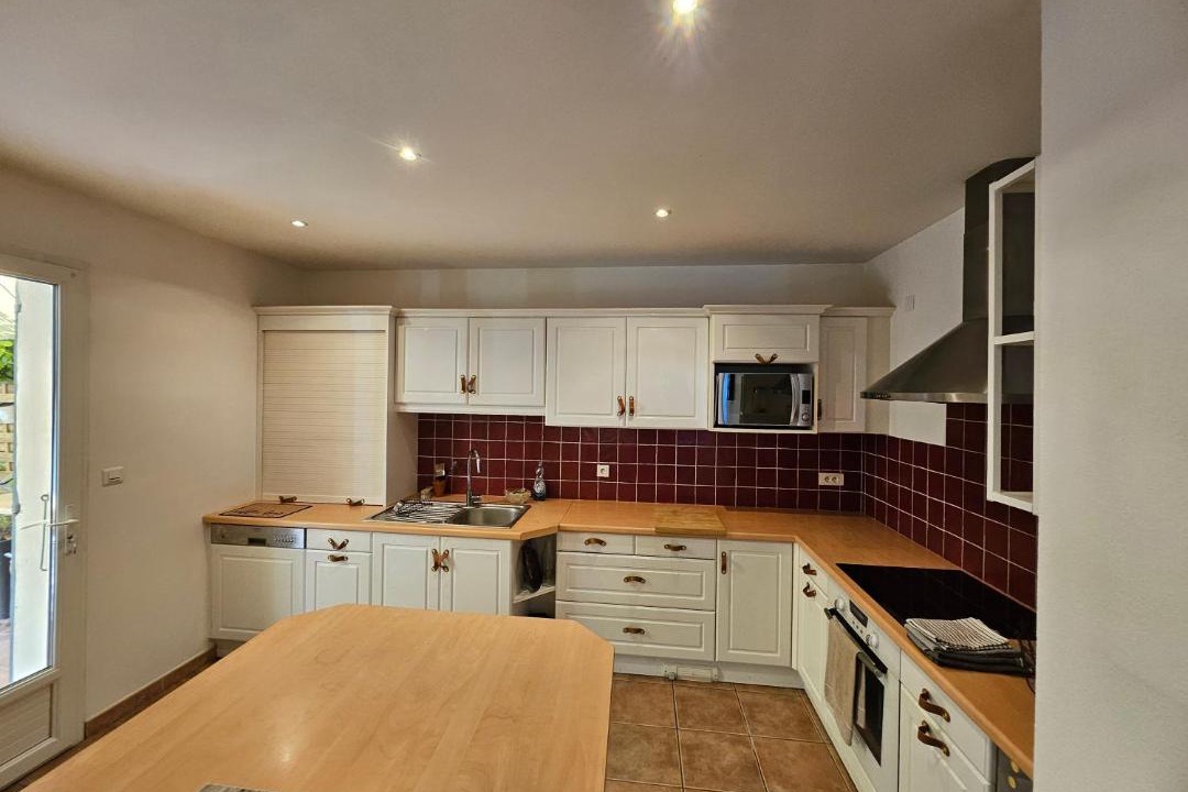 Photo of Kitchen in Entraigues-sur-la-Sorgue