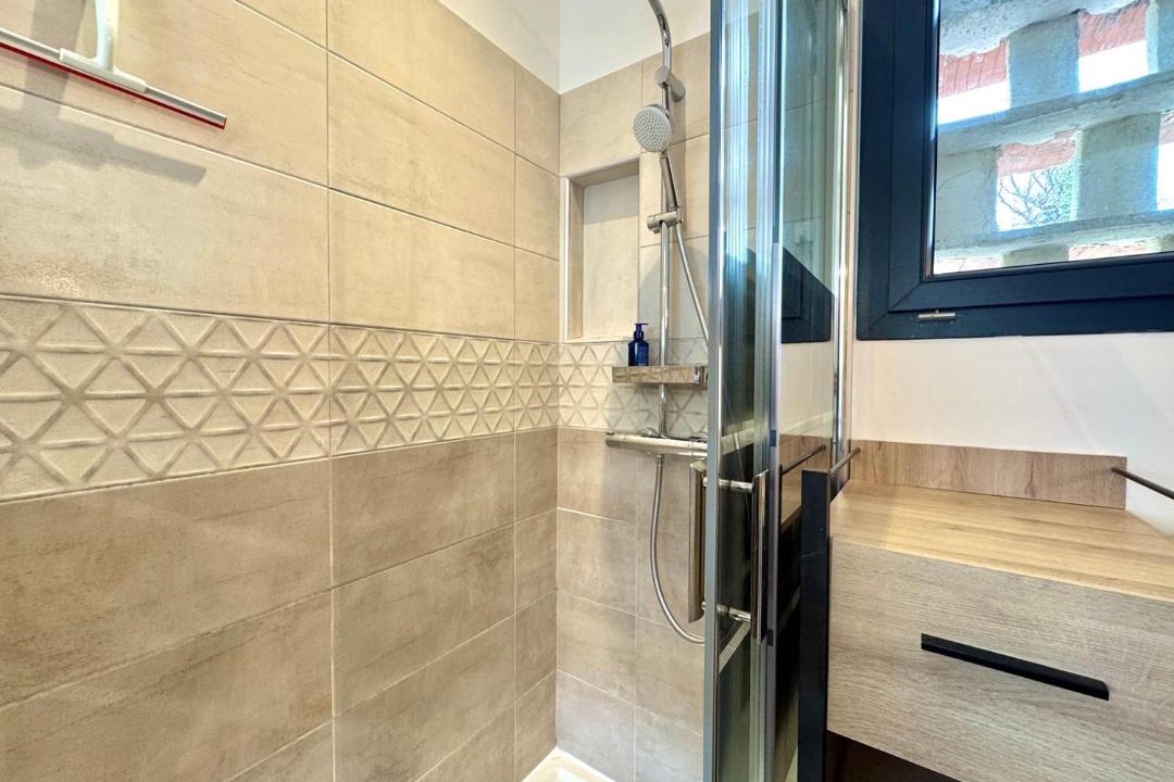 Photo of Bathroom in Beaucaire