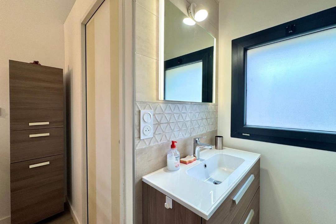 Photo of Bathroom in Beaucaire