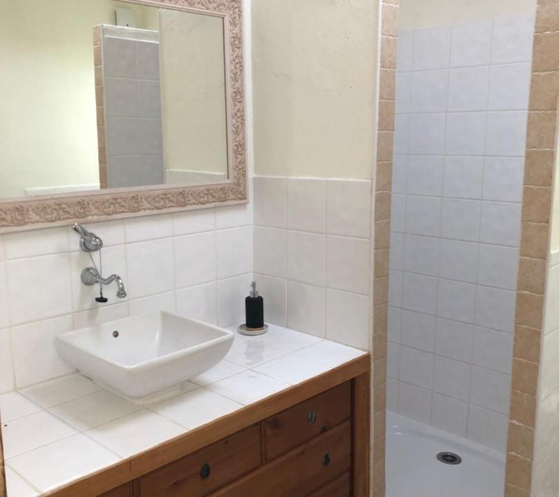 Photo of Bathroom in Molleges