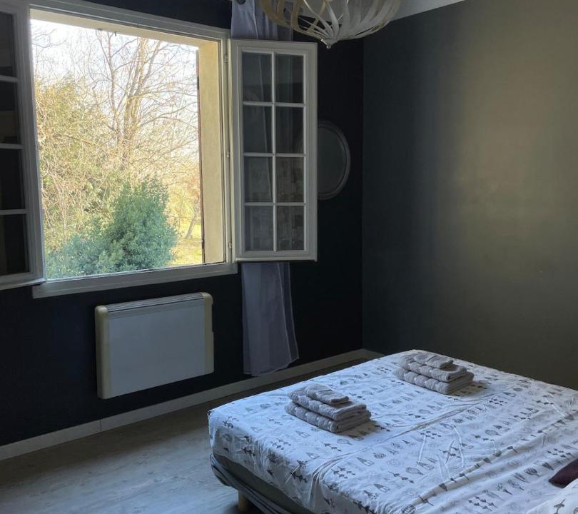 Photo of Bedroom in Bedarrides