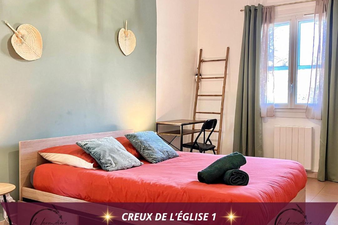 Photo of Bedroom in Saint-Chamas