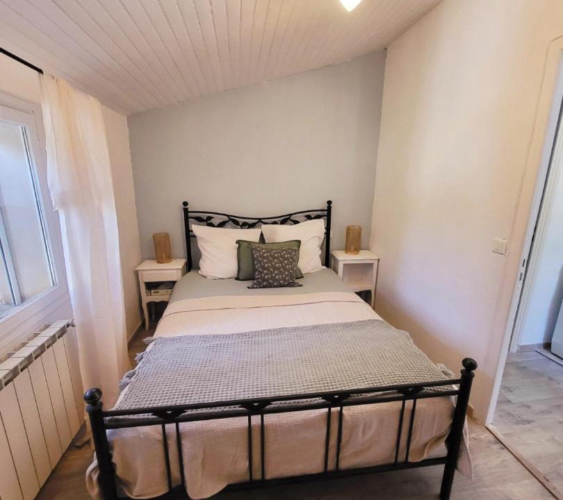 Photo of Bedroom in Menerbes