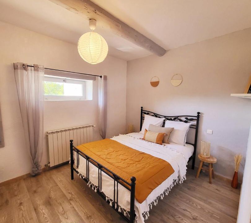 Photo of Bedroom in Menerbes
