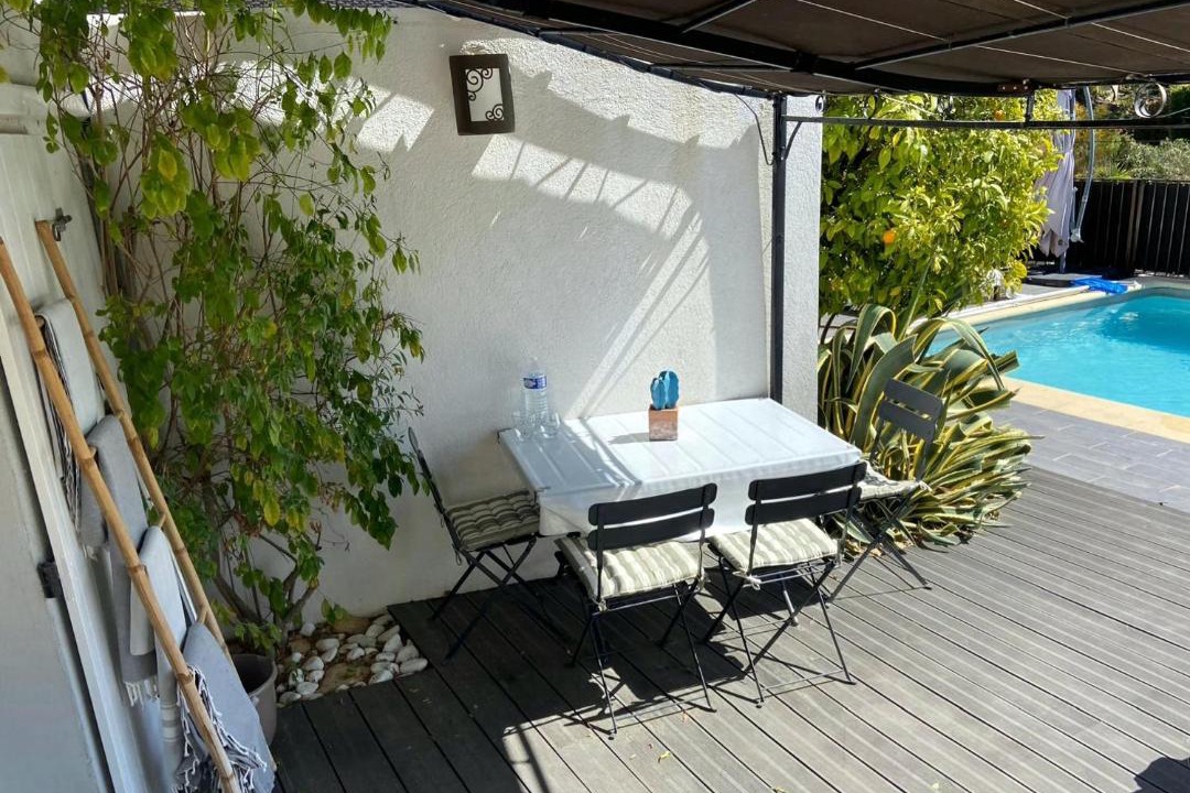 Photo of Patio Balcony in Saint-Cyr-sur-Mer