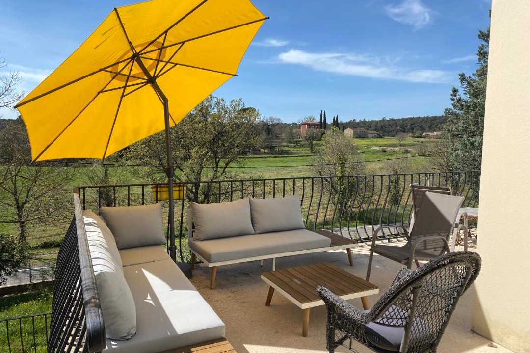 Photo of Patio Balcony in Entrecasteaux