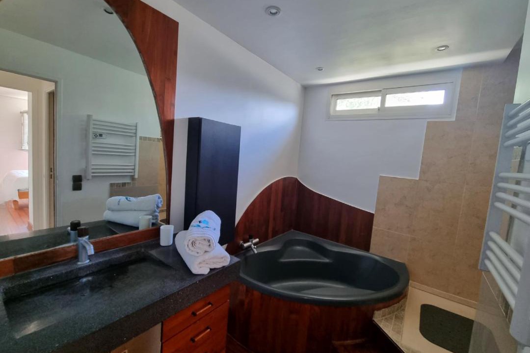 Photo of Bathroom in Le Redon