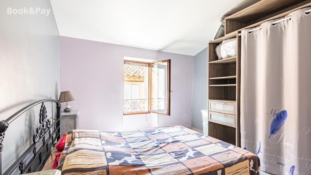Photo of Bedroom in Regusse