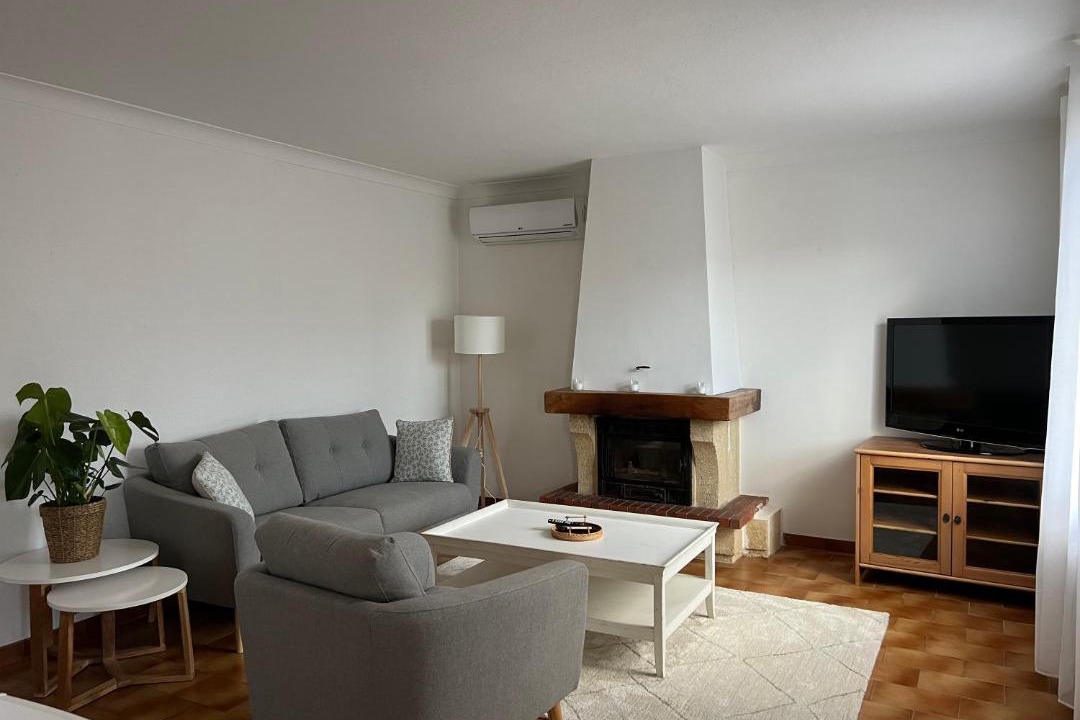 Photo of Livingroom in Orange