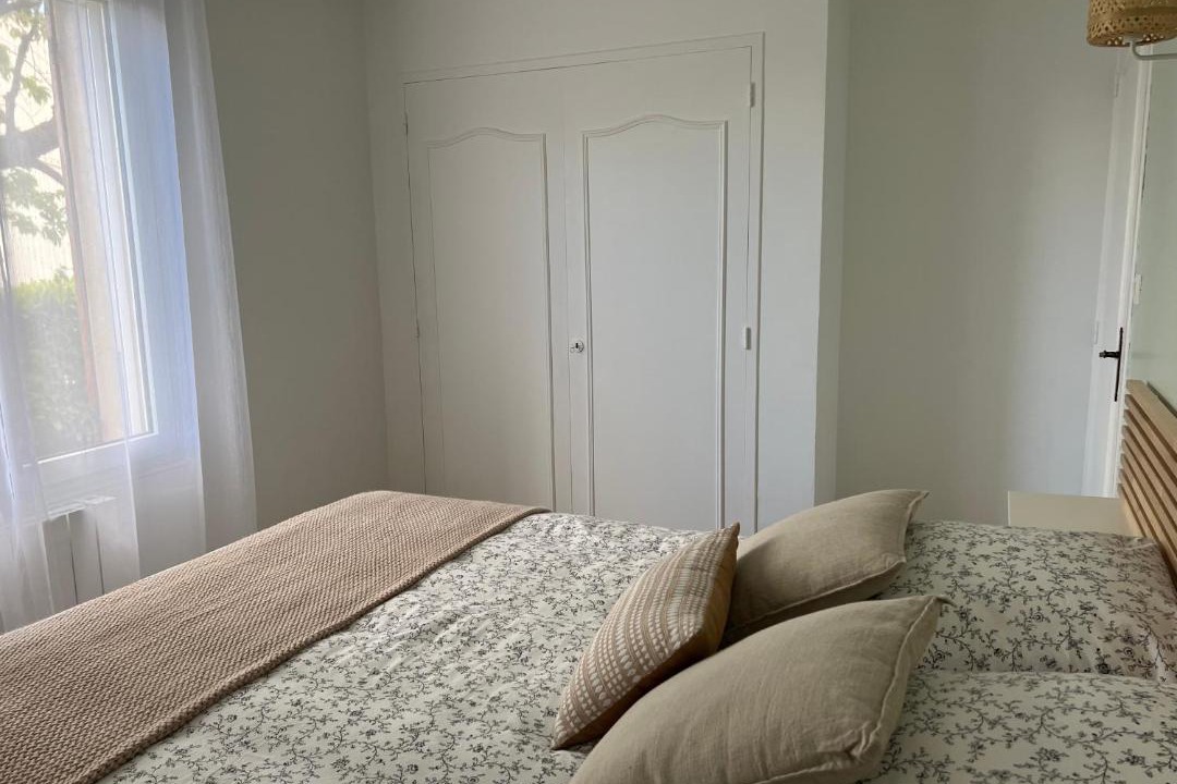 Photo of Bedroom in Orange