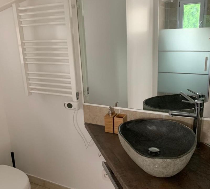 Photo of Bathroom in Saint-Saturnin-les-Avignon