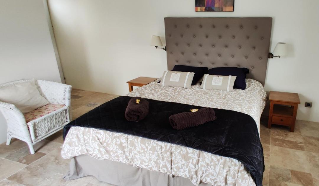 Photo of Bedroom in Rochefort-du-Gard
