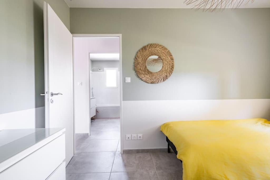 Photo of Bedroom in Morieres-les-Avignon