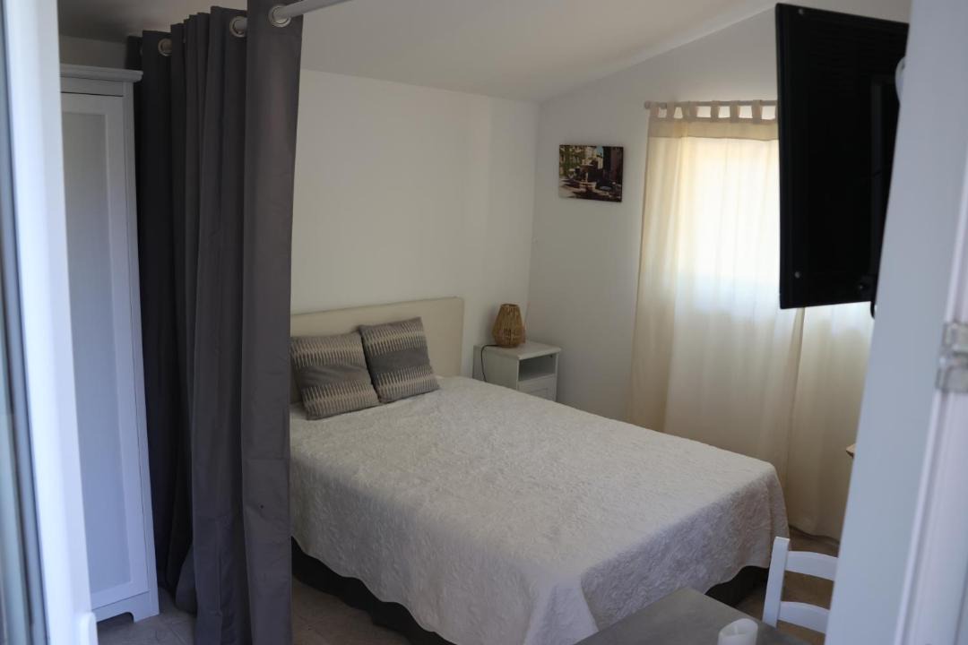 Photo of Bedroom in Saignon