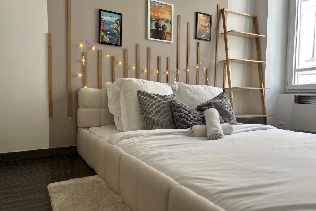 Photo of Bedroom in Baille