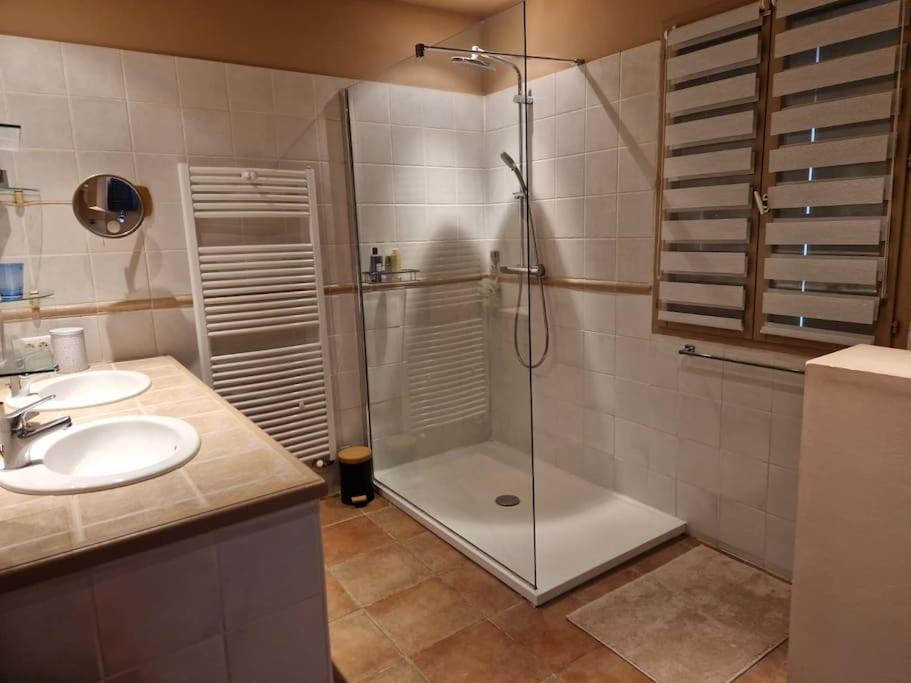 Photo of Bathroom in Vedene