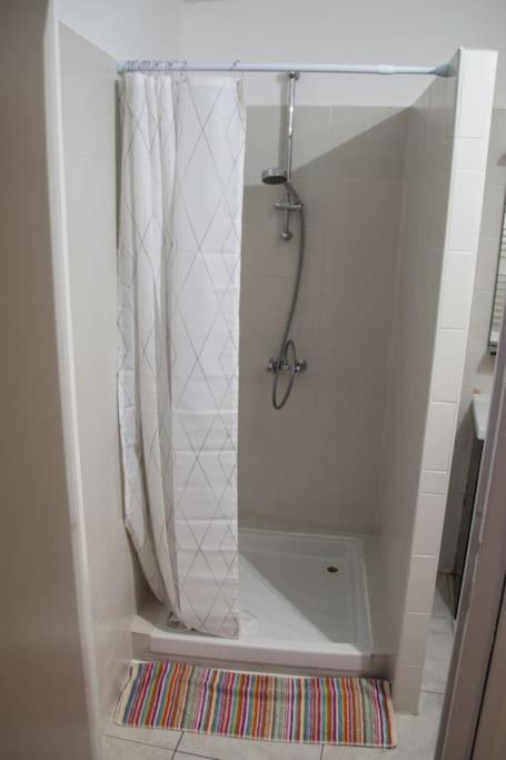 Photo of Bathroom in Remoulins