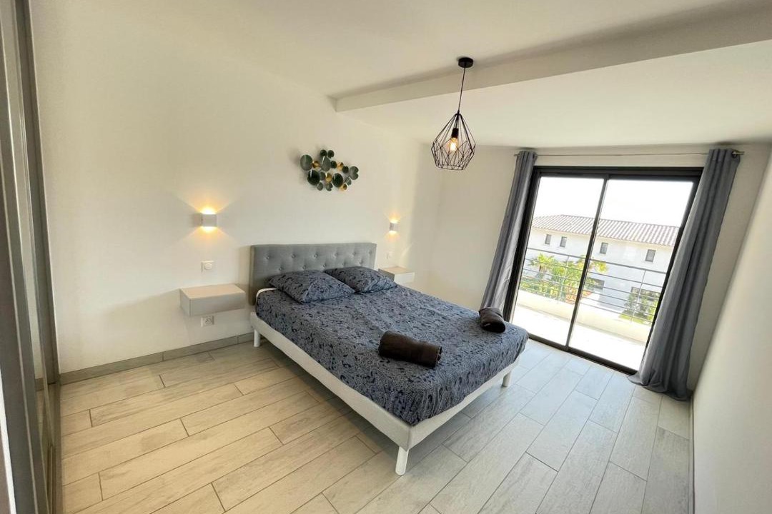 Photo of Bedroom in Sanary-sur-Mer