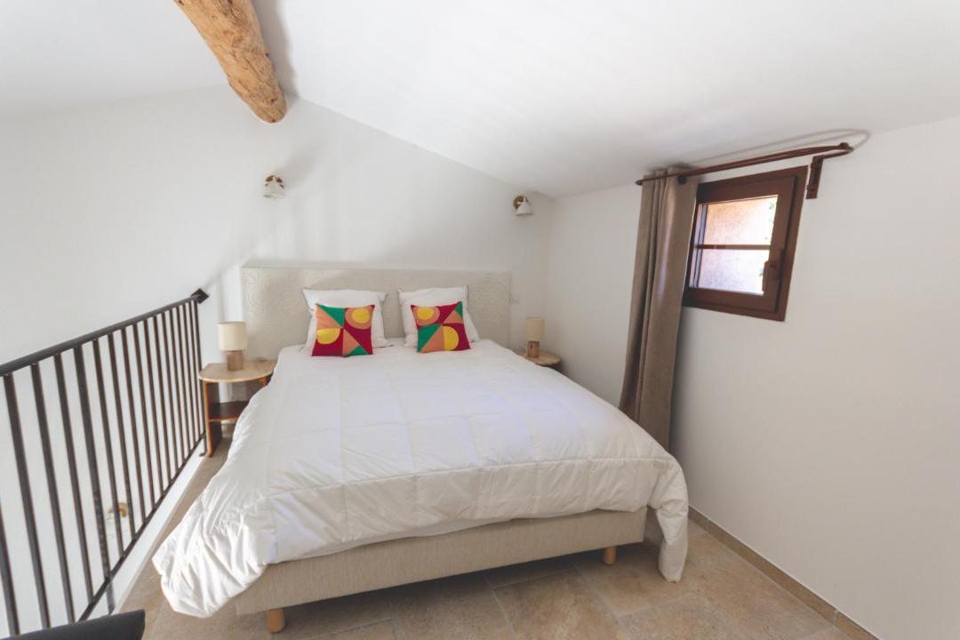 Photo of Bedroom in La Roquebrussanne