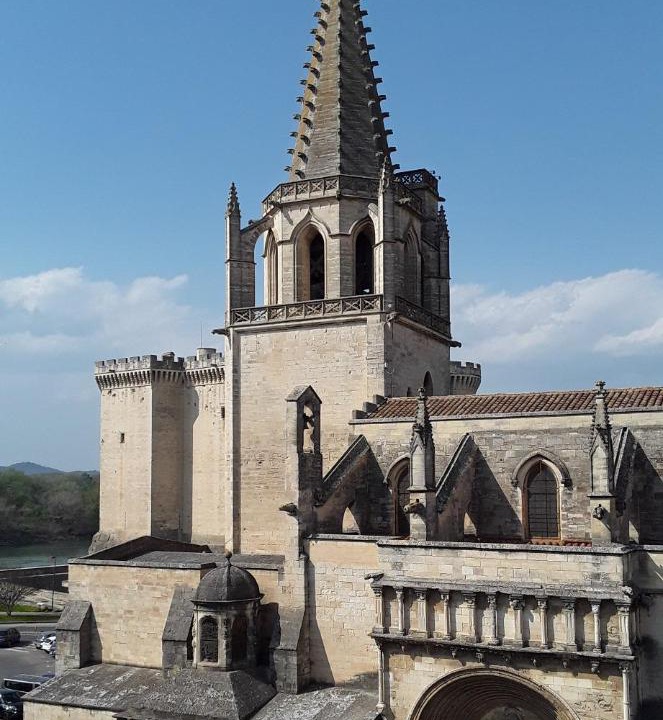 Photo of Buildings in Tarascon