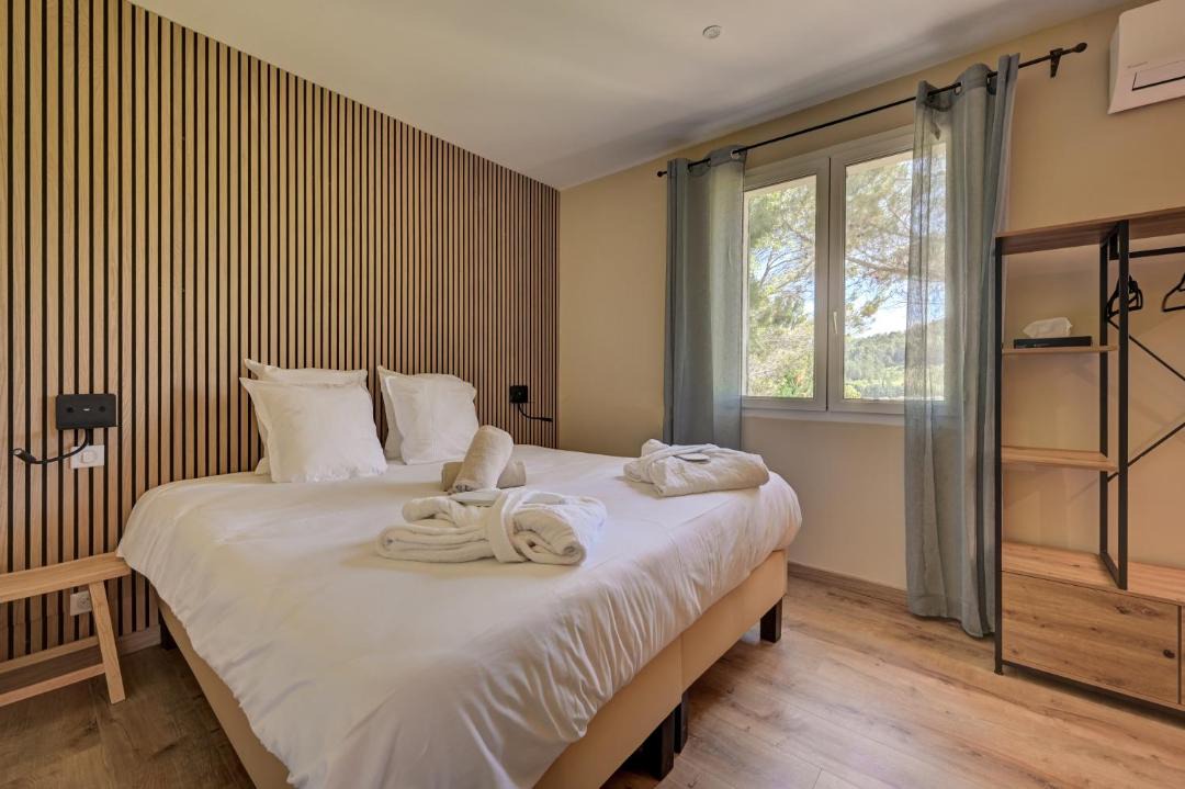 Photo of Bedroom in Malaucene