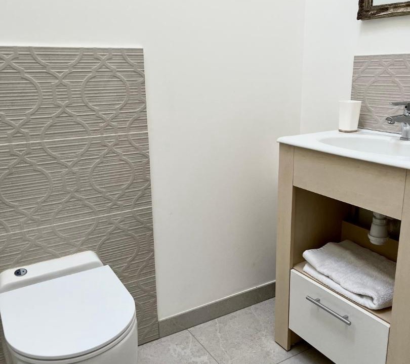 Photo of Bathroom in Remoulins