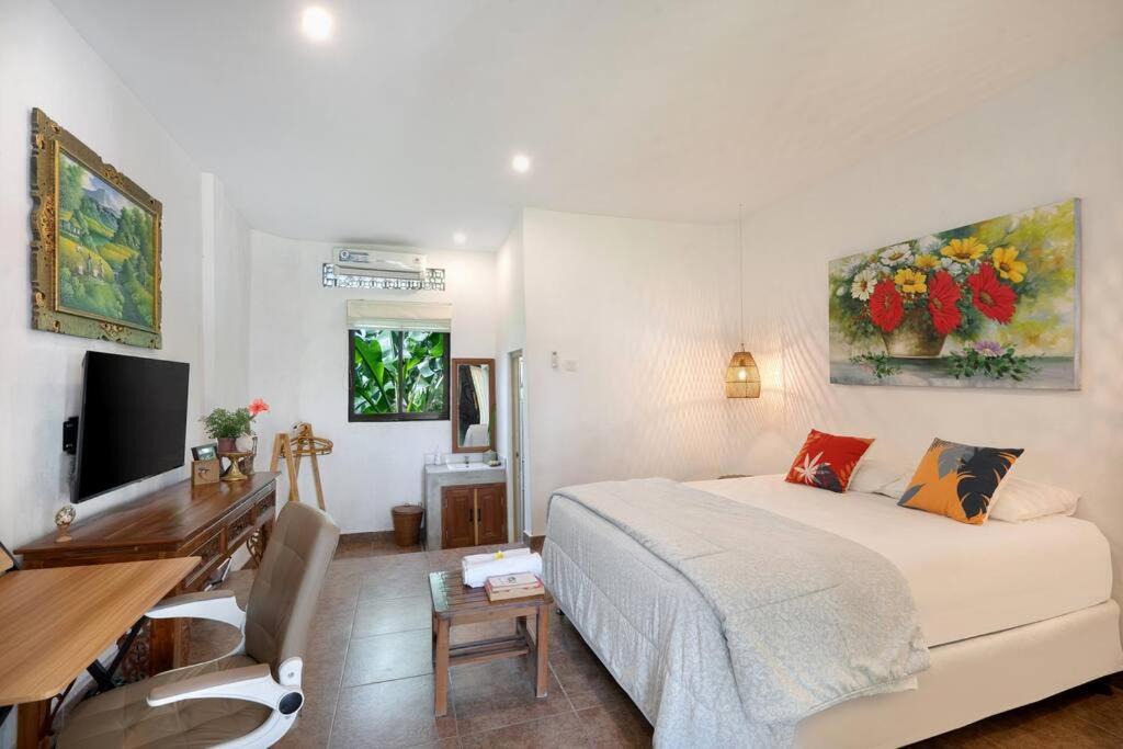 Photo of Bedroom in Tumbu Village