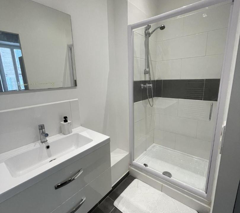 Photo of Bathroom in Baille