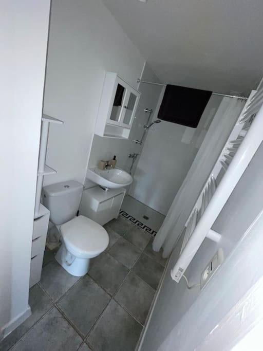Photo of Bathroom in Cornillon-Confoux