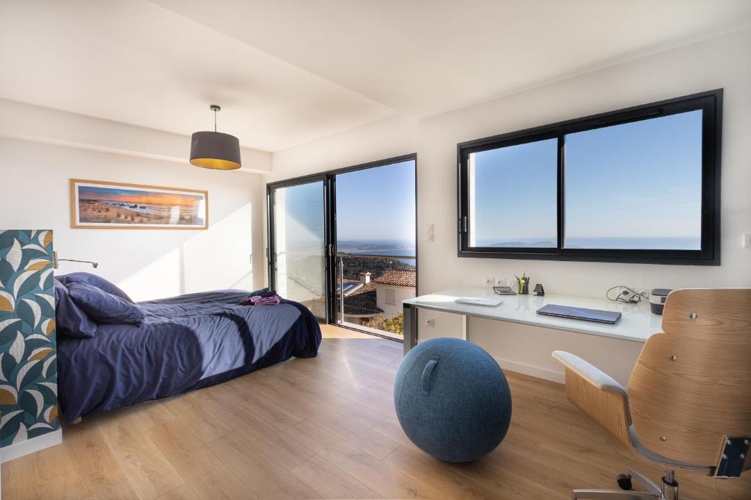 Photo of Bedroom in Carqueiranne