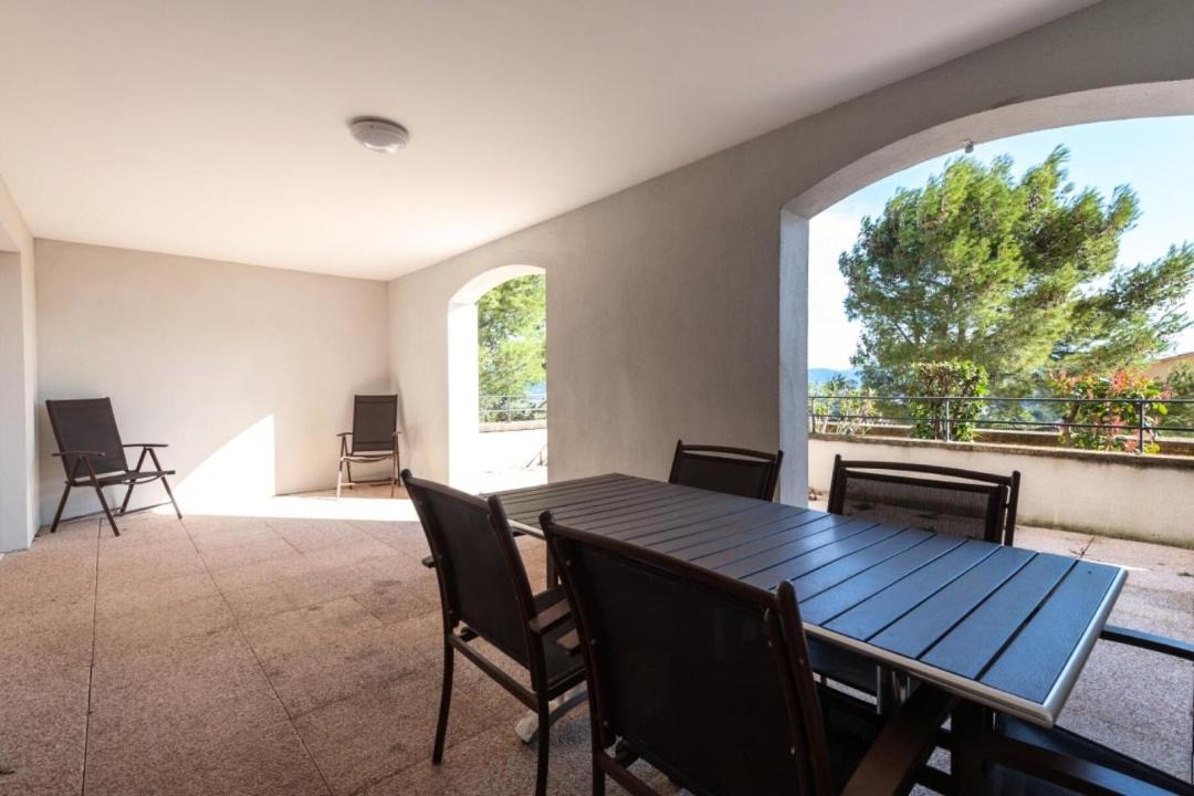 Photo of Patio Balcony in Pont Royal