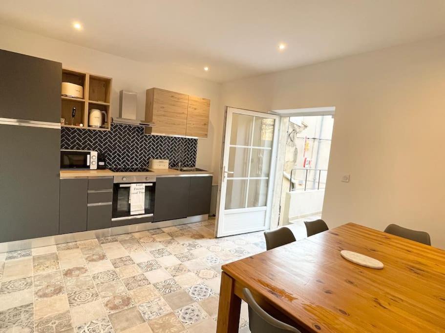 Photo of Kitchen in Cornillon-Confoux