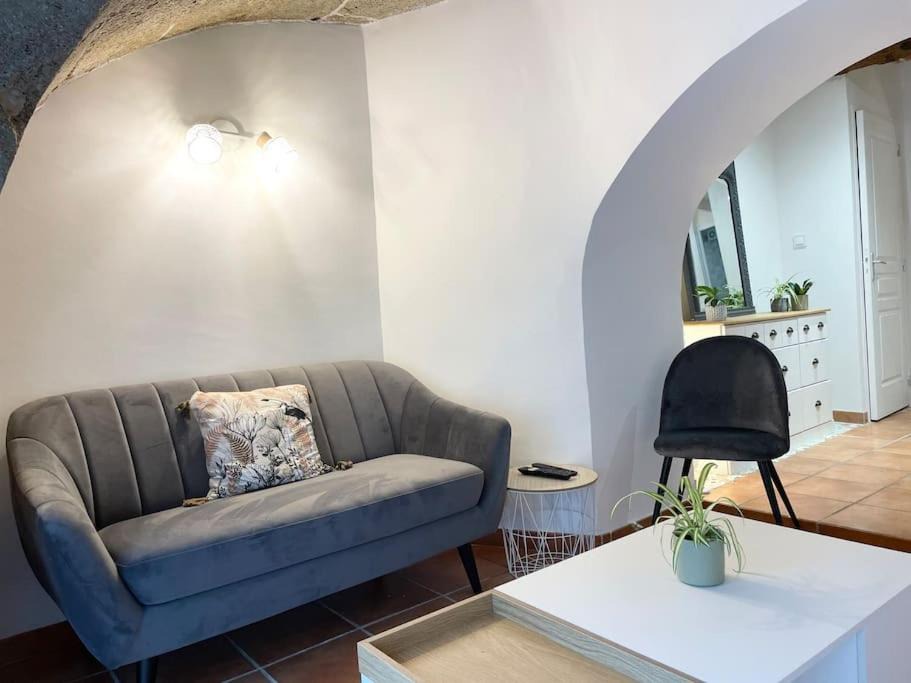 Photo of Livingroom in Cornillon-Confoux