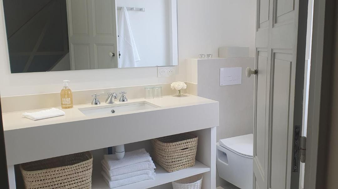 Photo of Bathroom in Chateau Gombert