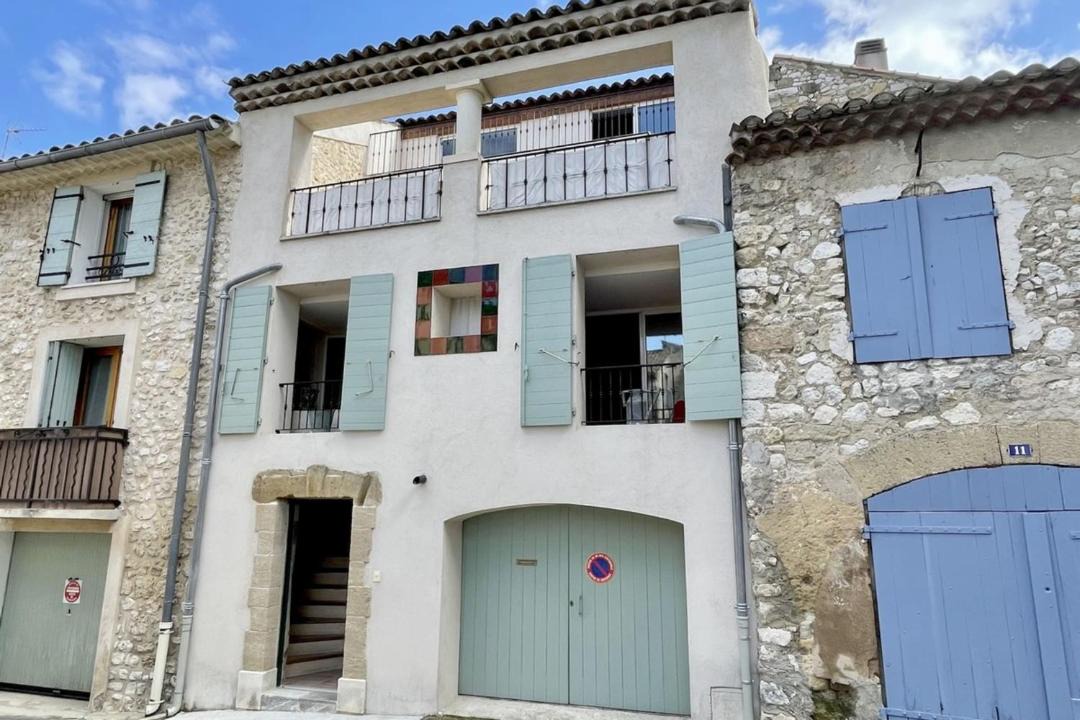 Photo of Buildings in Saint-Cannat