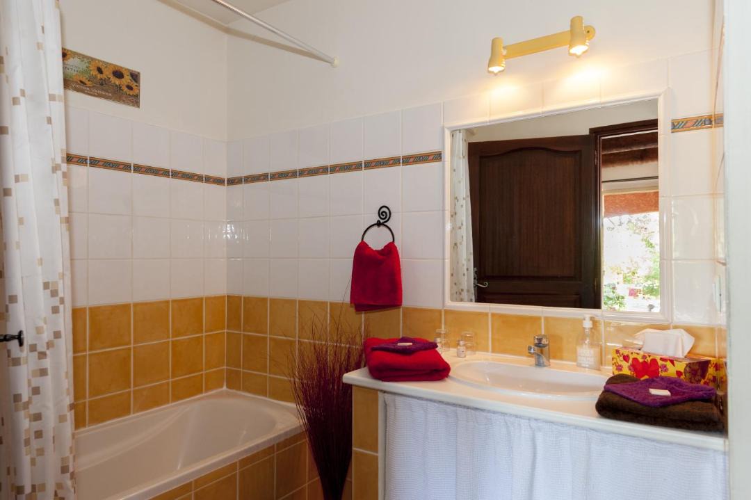 Photo of Bathroom in Castillon-du-Gard