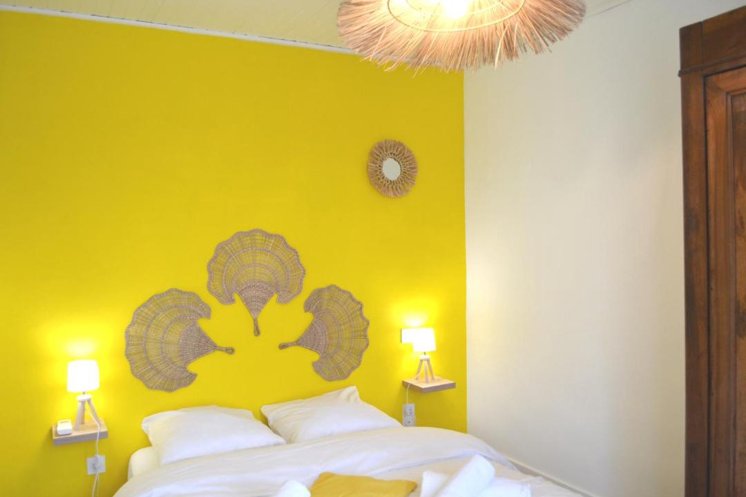 Photo of Bedroom in Orange