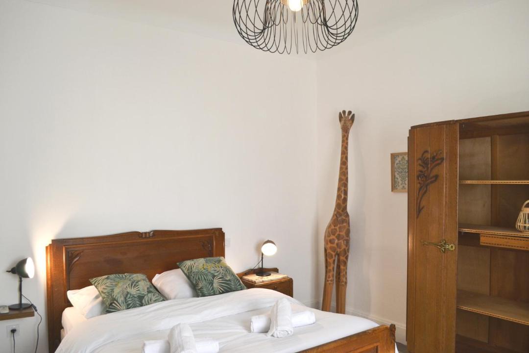 Photo of Bedroom in Orange