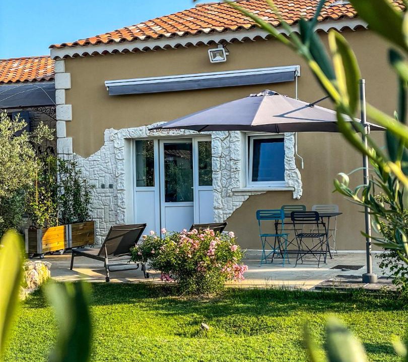 Photo of Buildings in Maillane