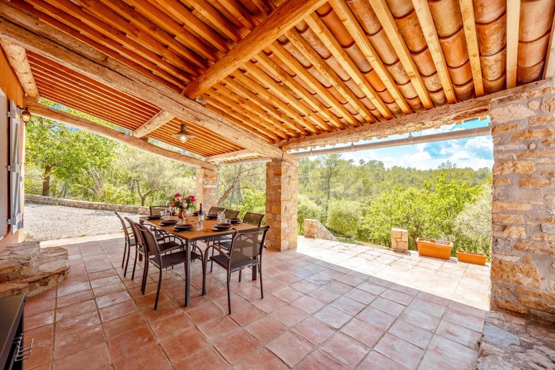Photo of Patio Balcony in Entrecasteaux