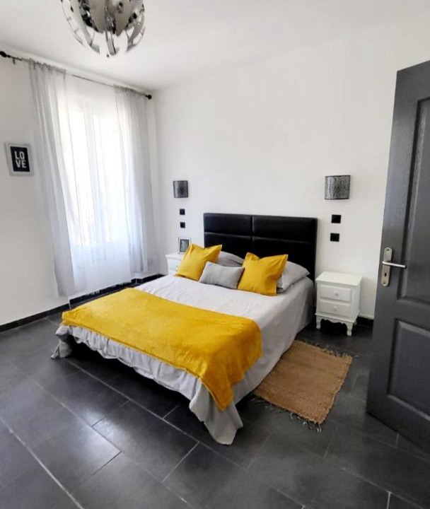 Photo of Bedroom in Noailles