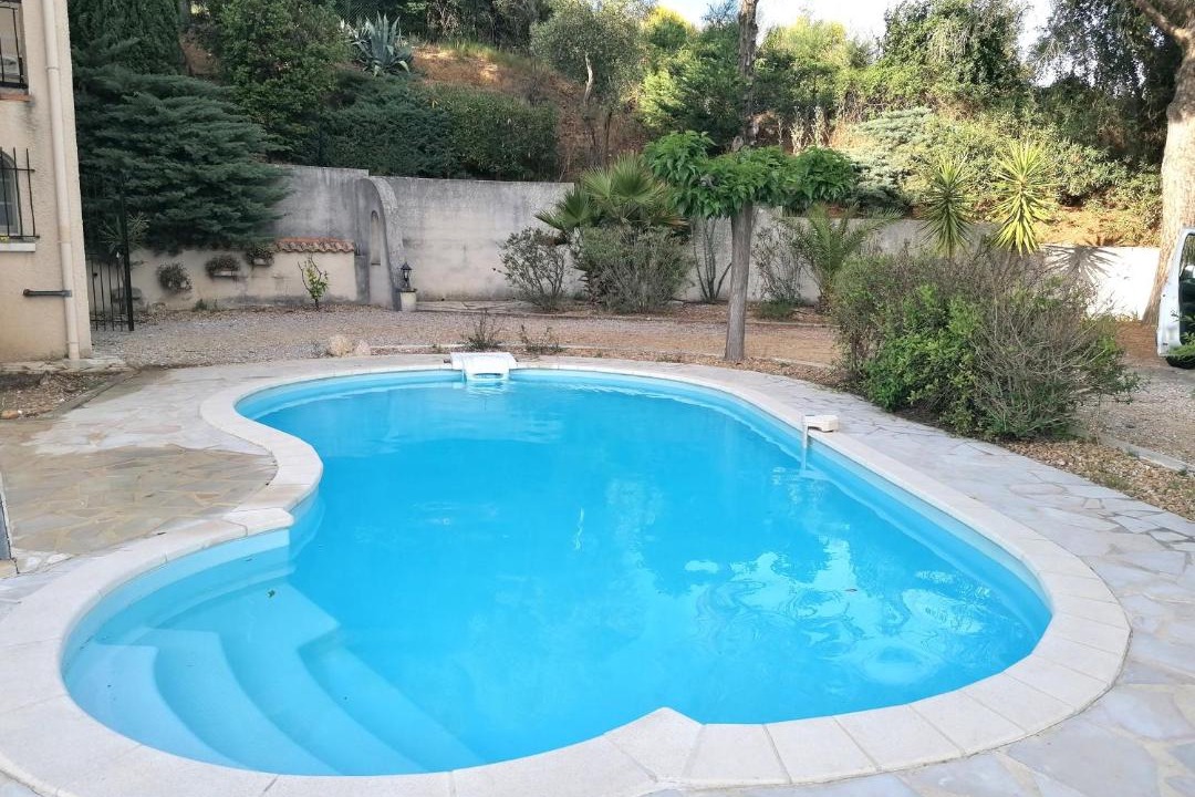 Photo of Outdoor in Montfrin