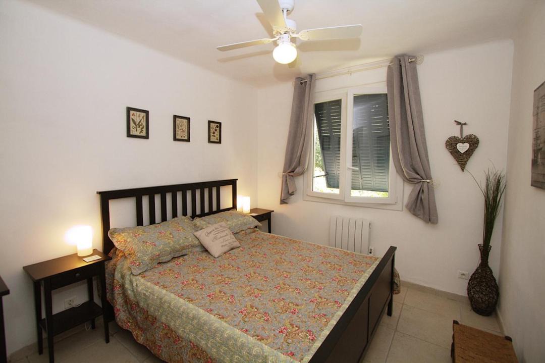 Photo of Bedroom in Maubec