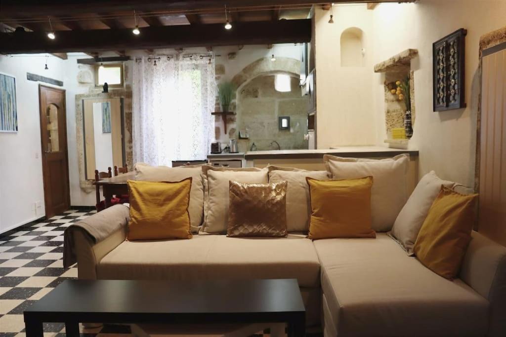 Photo of Livingroom in Castillon-du-Gard