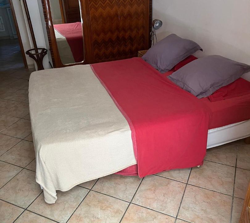 Photo of Bedroom in Les Baumettes