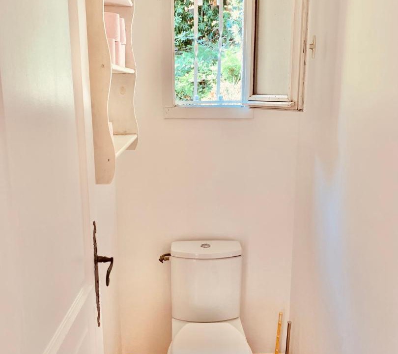 Photo of Bathroom in Rochefort-du-Gard