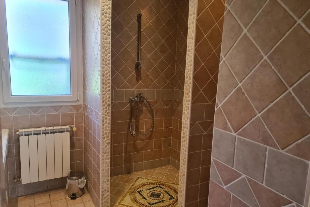 Photo of Bathroom in Vaison-la-Romaine